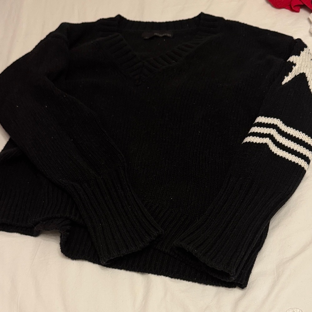 360 Sweater Black V-Neck with White Star and Stripes